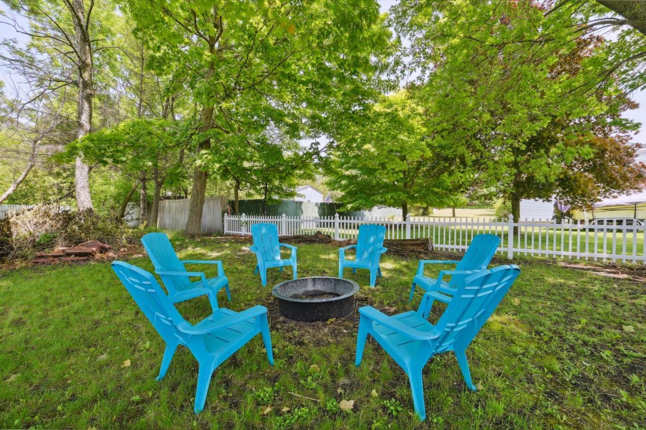 Boyne City Cottage Walk To Downtown And Lake! Bagian luar foto