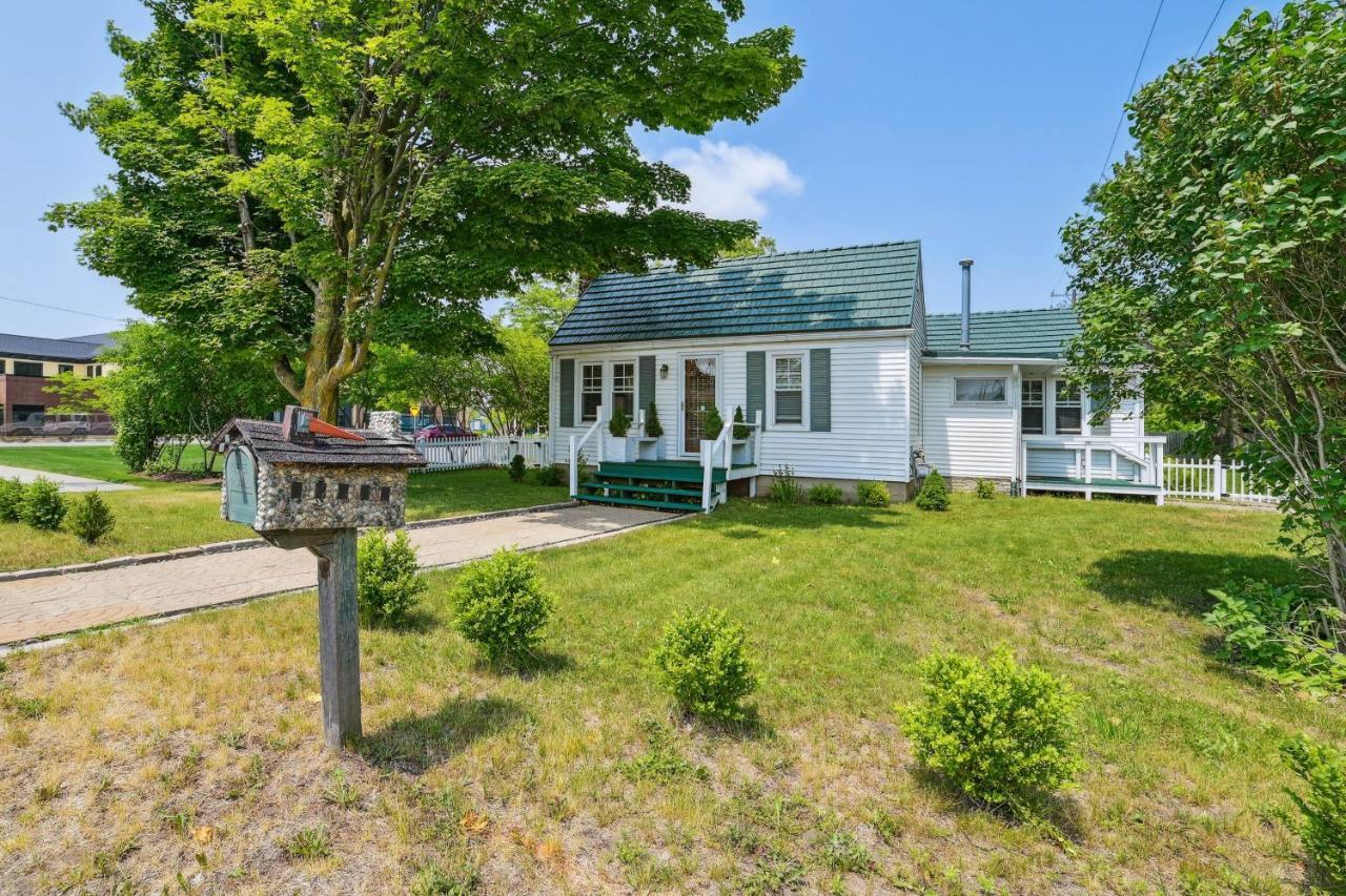 Boyne City Cottage Walk To Downtown And Lake! Bagian luar foto