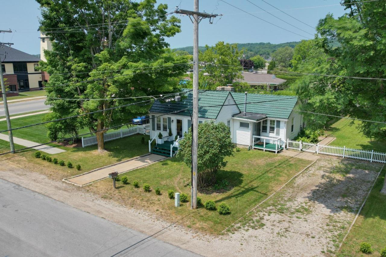 Boyne City Cottage Walk To Downtown And Lake! Bagian luar foto